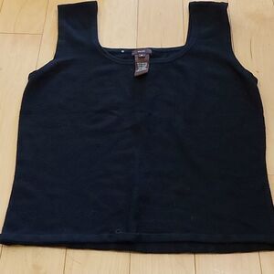Escio cropped tank top sz. M